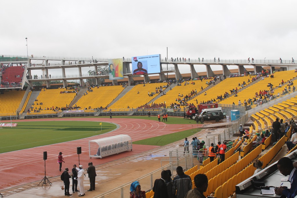 Ahmadou_Ahidjo_stadium-2