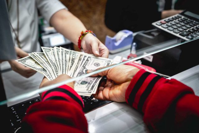 الودائع البنكية الدولار الصرف