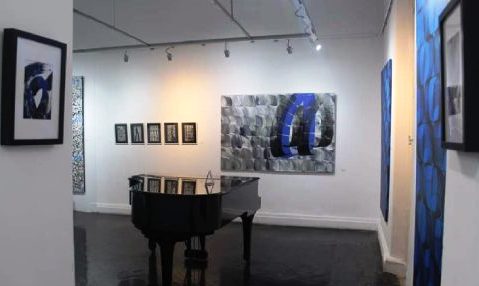 معرض تشكيلي للفنانة نجوى الهيثمي