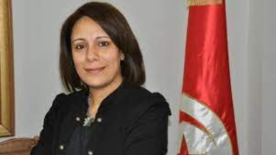 وزيرة تونسية سبقة تقصف قيس سعيد في تدوينة على صفحتها الرسمية