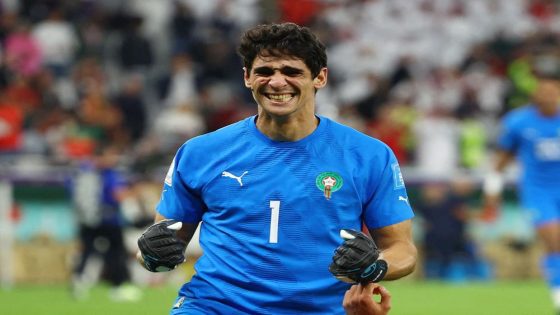 بونو.. ثالث أفضل حارس مرمى في العالم