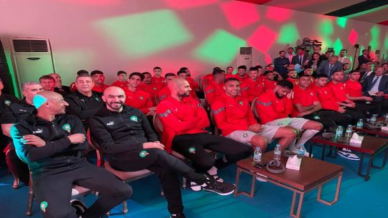 “أسود الأطلس” في زيارة تحسيسية للسجن المحلي بمدينة سلا