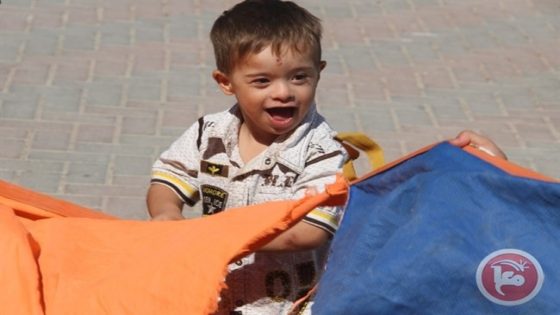 المخيمات “الدامجة” بين وهم الإدماج وضرورة الدمج الحقيقي: مخيمات العزل والإقصاء